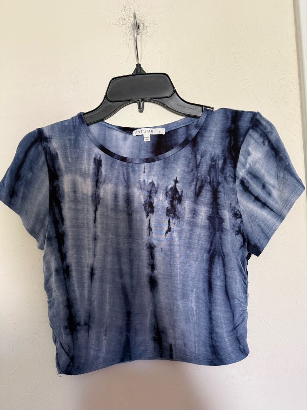 ANTISTAR Women's Navy Tie-Dye Crop Tee junior